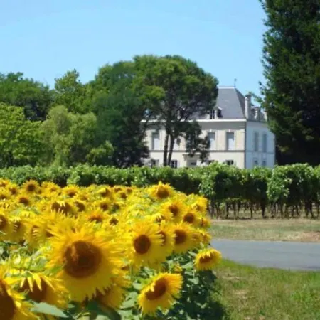 Le Logis D'epargnes And Bed & Breakfast