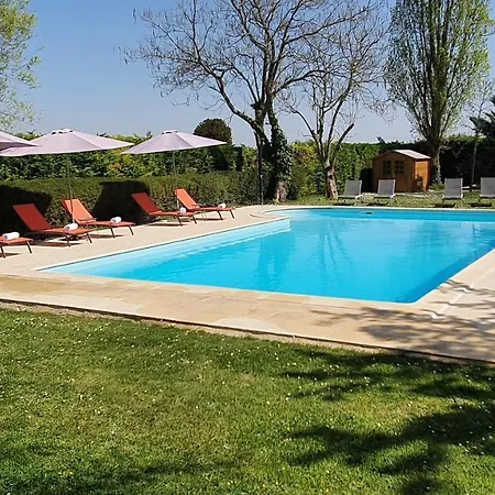 Le Logis D'epargnes And Bed & Breakfast *