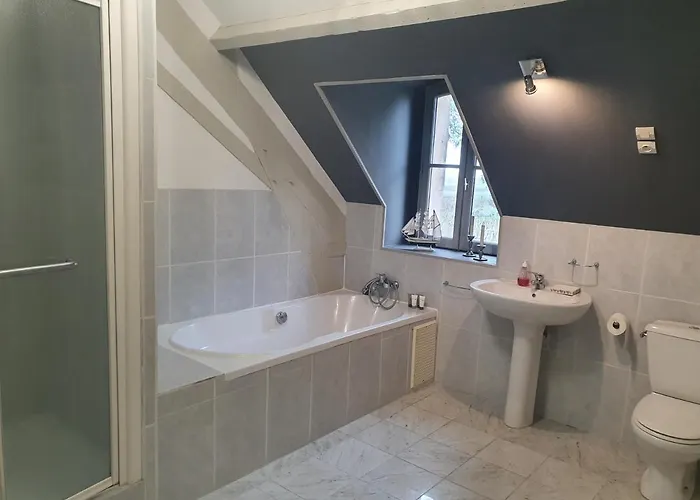 Le Logis D'epargnes And Bed and breakfast Epargnes